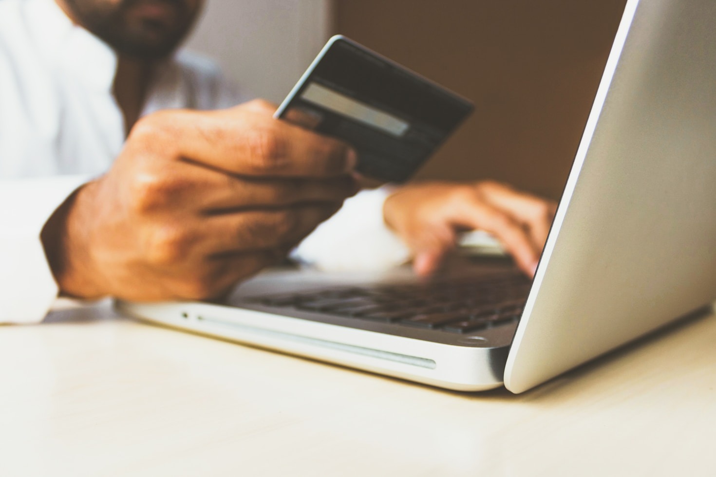 A Importância de Tecnologias Avançadas nas Vendas Online